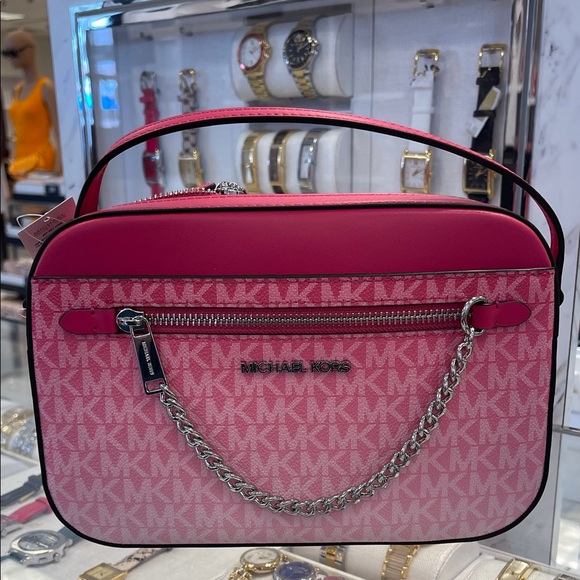 Michael Kors Handbags - Michael Kors Jet Set Lg Ombré Signature Logo East West Crossbody Body
Dragonfuit